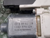 MOTORAS MACARA STANGA FATA VOLKSWAGEN GOLF V OEM: 0130822229.