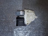 MOTORAS MACARA STANGA FATA VOLKSWAGEN PASSAT B6 OEM: 1K0959793N.