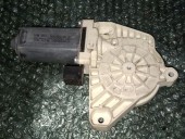 MOTORAS MACARA STANGA FATA VOLKSWAGEN PASSAT B8 OEM: 5Q4959801B.