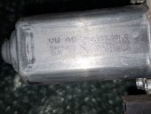 MOTORAS MACARA STANGA FATA VOLKSWAGEN PASSAT B8 OEM: 5Q4959801B.