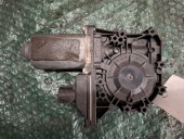 MOTORAS MACARA STANGA FATA VOLKSWAGEN POLO 6N OEM: 6N3959801D/02060054.