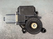 MOTORAS MACARA STANGA FATA VOLKSWAGEN POLO 6R OEM: 6R0959802AD.