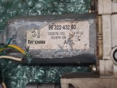 MOTORAS MACARA STANGA SPATE PEUGEOT 607 OEM: 9632243280.