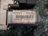 MOTORAS MACARA STANGA SPATE SKODA OCTAVIA II OEM: 1K0959703J.
