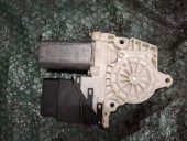 MOTORAS MACARA STANGA SPATE VOLKSWAGEN BORA OEM: 9776101439203.