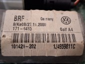 MOTORAS MACARA STANGA SPATE VOLKSWAGEN GOLF IV OEM: 1J4959811C.