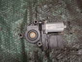 MOTORAS MACARA STANGA SPATE VOLKSWAGEN GOLF V OEM: 1K0959795E.