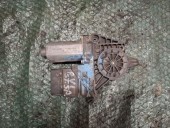 MOTORAS MACARA STANGA SPATE VOLKSWAGEN PASSAT B5.5 OEM: 0130821697.
