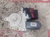 MOTORAS MACARA STANGA SPATE VOLKSWAGEN PASSAT B6 OEM: 1K0959703P.
