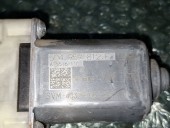 MOTORAS MACARA STANGA SPATE VOLKSWAGEN PASSAT B8 OEM: 5Q4959812E.