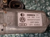 MOTORAS STERGATOR SPATE (LUNETA) VOLKSWAGEN GOLF IV OEM: 1J6955711F.