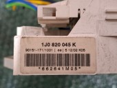PANOU COMANDA AC VOLKSWAGEN GOLF IV OEM: 1J0820045K.
