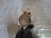 POMPA INALTA PRESIUNE VOLKSWAGEN GOLF V OEM: 03C127026C.