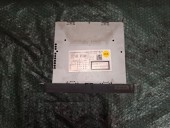 RADIO CD VOLKSWAGEN GOLF VI OEM: 1K0035186AN.