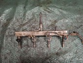 RAMPA INJECTOARE CHEVROLET AVEO OEM: 96475741.