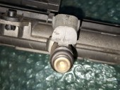 RAMPA INJECTOARE VOLKSWAGEN GOLF IV OEM: 036133313.