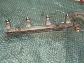 RAMPA INJECTOARE VOLKSWAGEN GOLF IV OEM: 036133313.