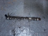 RAMPA INJECTOARE VOLKSWAGEN POLO 6R OEM: 03P089.