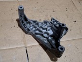 SUPORT / TAMPON MOTOR VOLKSWAGEN GOLF V VARIANT OEM: 03G199207F.