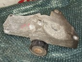 SUPORT ACCESORII MOTOR VOLKSWAGEN GOLF VI OEM: 036260885.